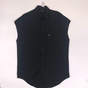 Sleeveless button down